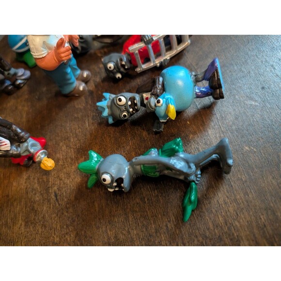 Plants vs Zombies PVC Toy Figures by Jazwares  Lot of 11 3" Inch Cake Toppers - Picture 2 of 13